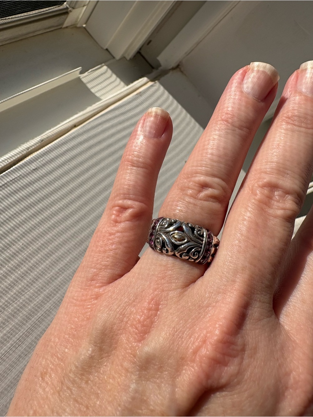 Robert Manse Silver Filigree Ring with Gold Accent featuring Garnets Size 7 - Picture 8 of 16